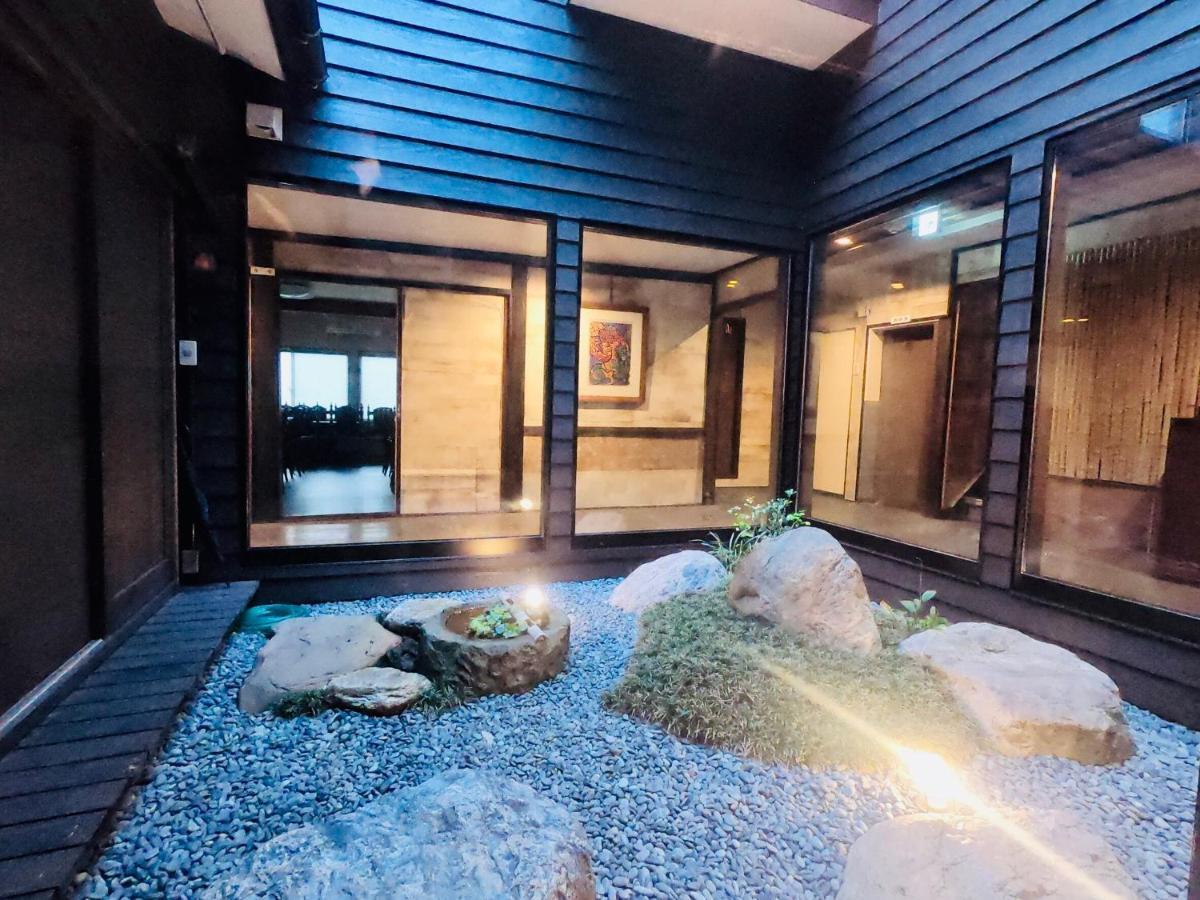 新橋旅館 Shinbashi_Ryokan Wajima Exterior photo